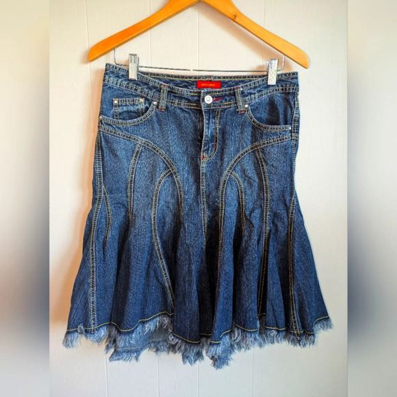 Blue Asphalt Denim Skirt in Dark Blue size 5 Raw Hem Fairy Y2K Vintage Flare - Picture 1 of 5